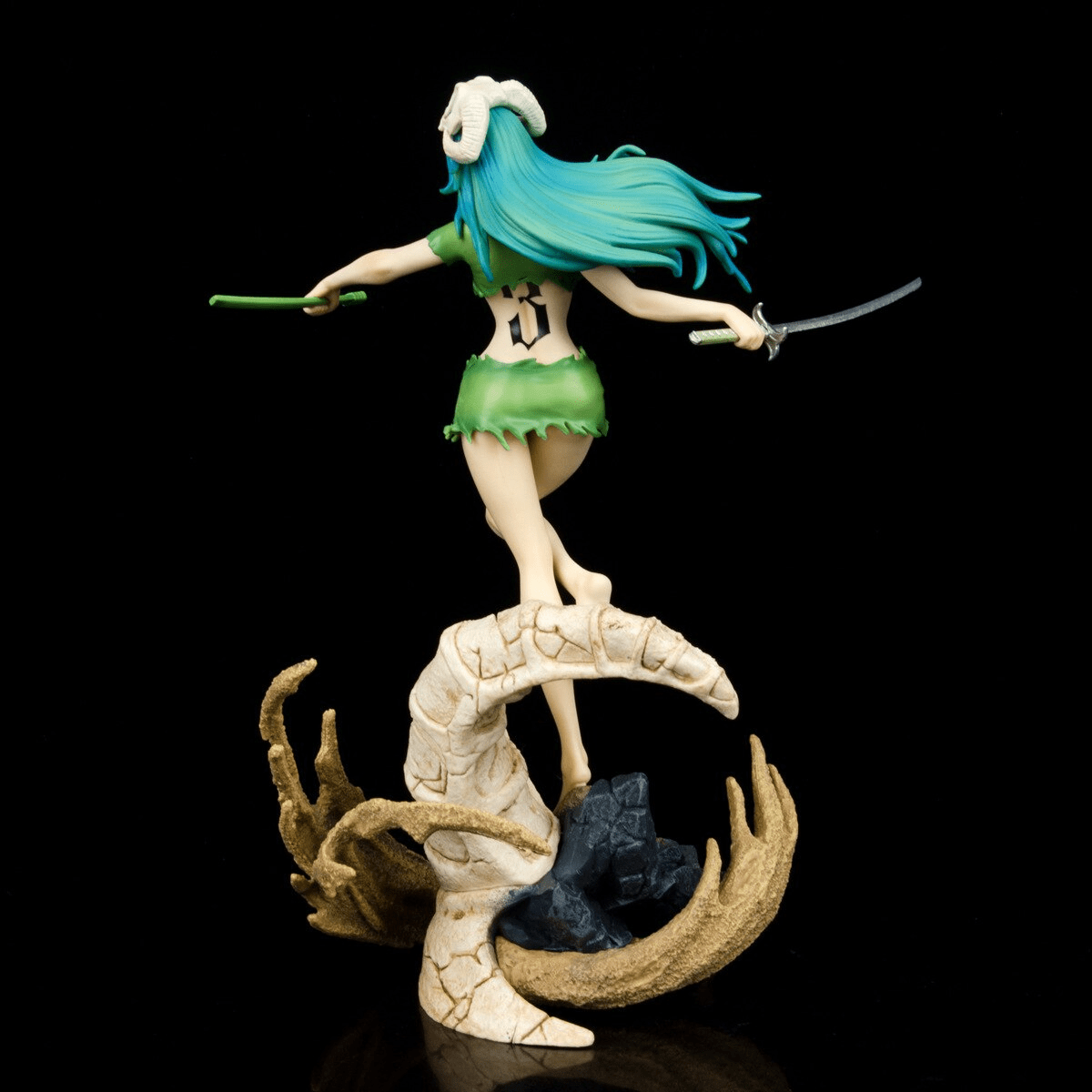 Figurine Bleach Nelliel – Image 3