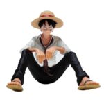 Figurine One Piece Luffy Costard